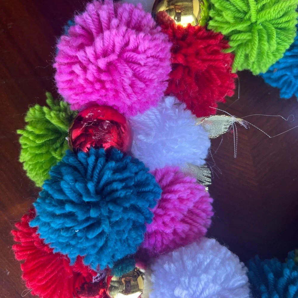 Pompon Christmas Wreath